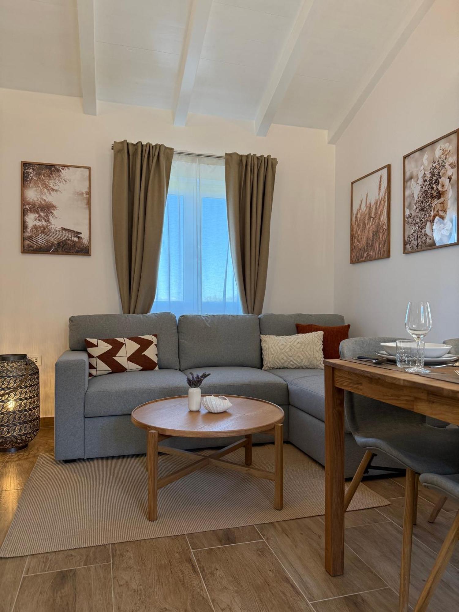 Guest House Lena, Nerezine, Mali Losinj Luaran gambar