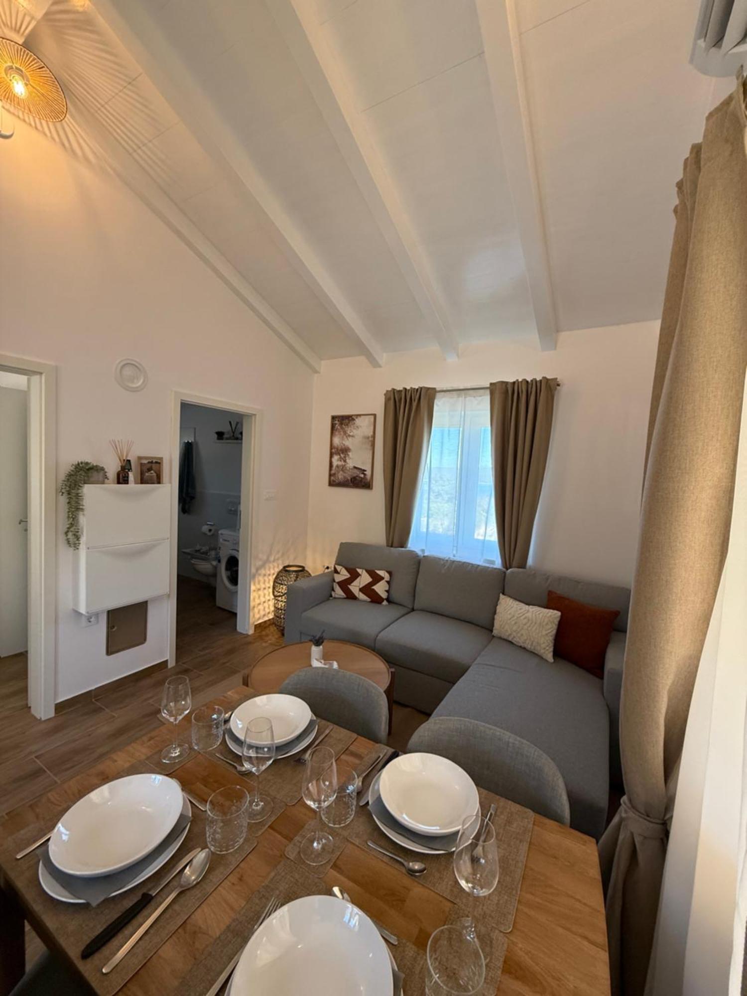 Guest House Lena, Nerezine, Mali Losinj Luaran gambar